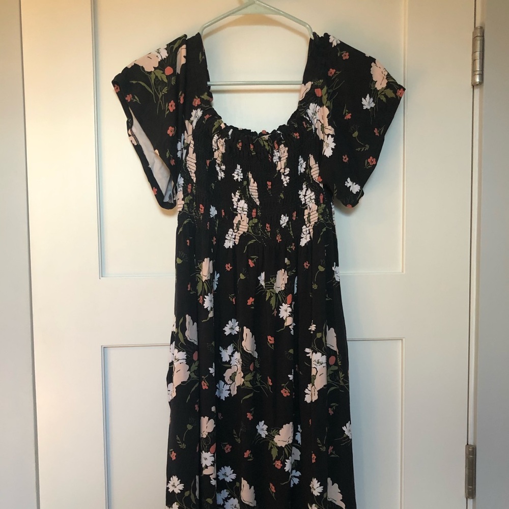 Maternity dress size S